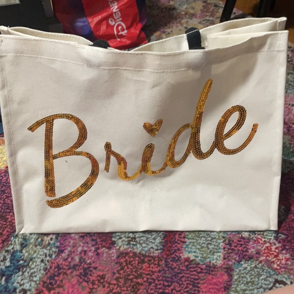 Bride tote and Wife of the Party T-shirt. - Picture 3 of 5